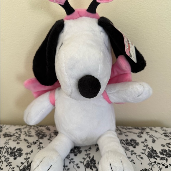 Peanuts Other - Peanuts Pink and White Plushie